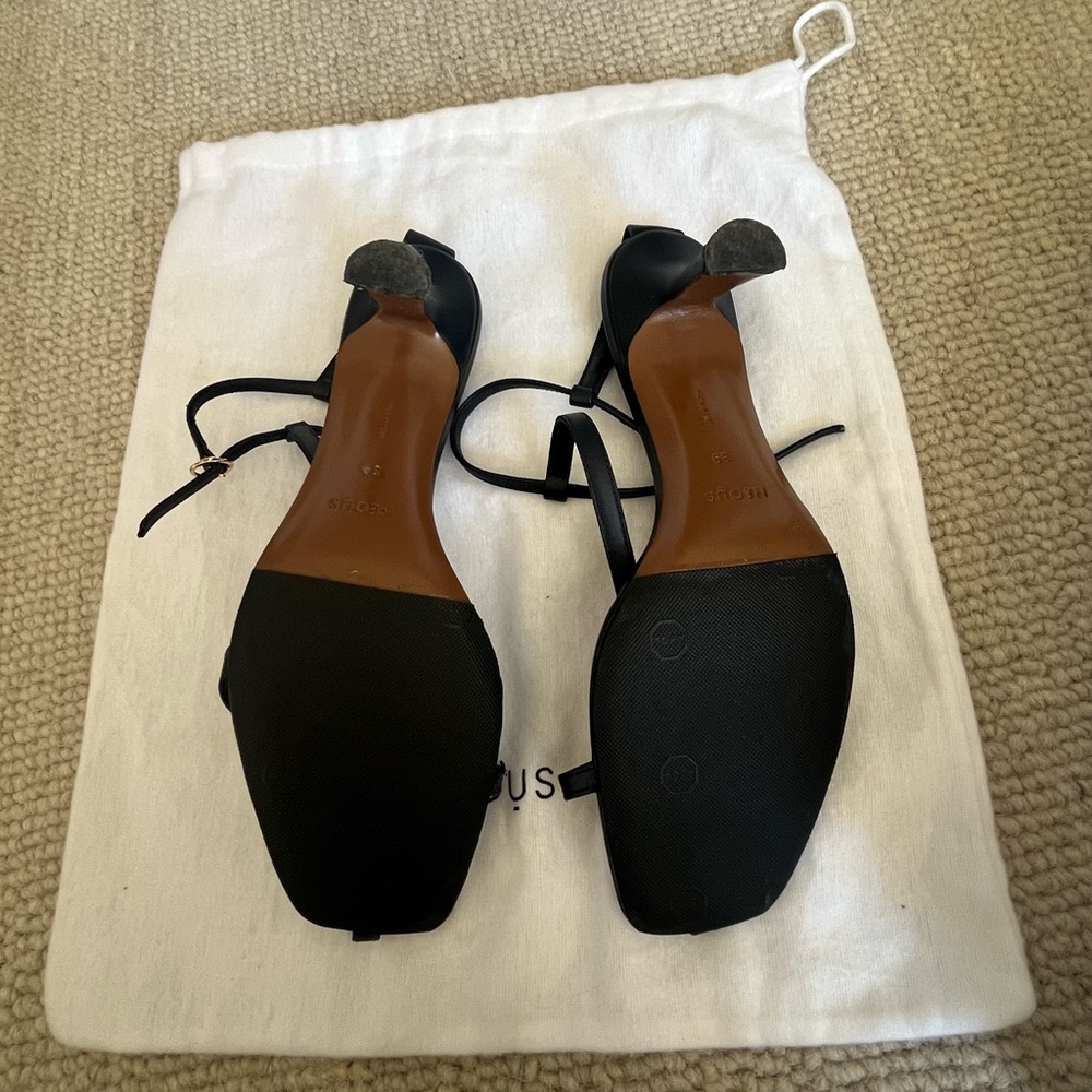 Neous Jumel Navy Strappy Square-Toe Heeled Sandals Sz 39 - Picture 7 of 11